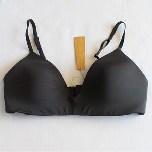 NEW SKIMS Wireless Form T-Shirt Bra DM-DEM-9540W Onyx 36B SHIPS FAST NWT Tshirt